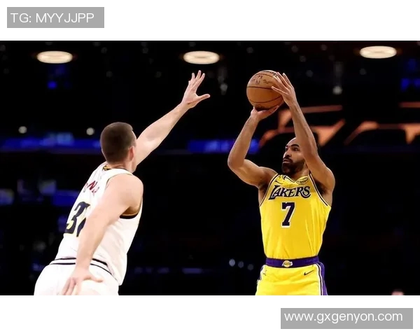 湖人主力控卫射手受伤,球队战绩下滑,未来该何去何从?