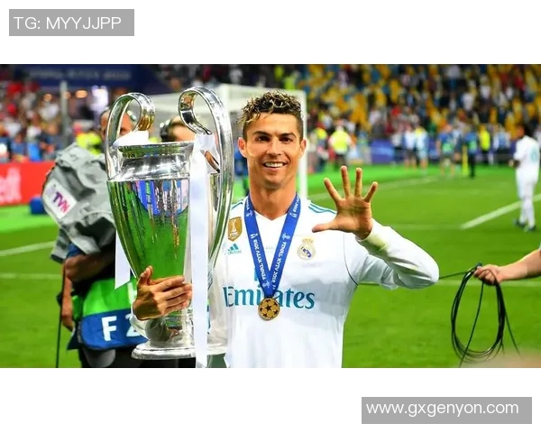 皇马主帅确认C罗将回归球队，球迷们迎来了最好的圣诞礼物！